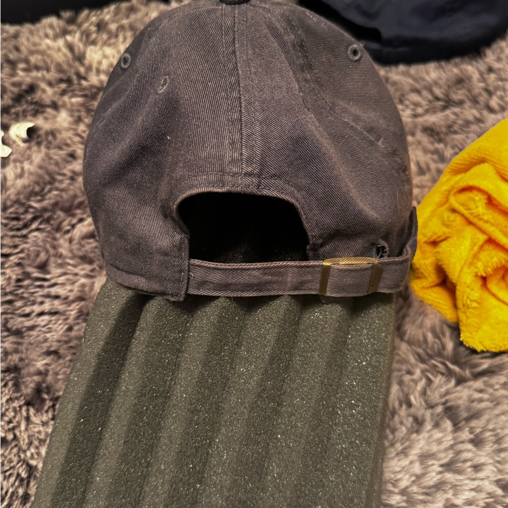 Two hat bundle - Picture 4 of 5